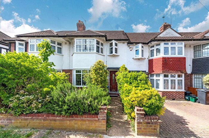 3 Bedroom Terraced House For Sale In Seymour Avenue, Morden, SM4