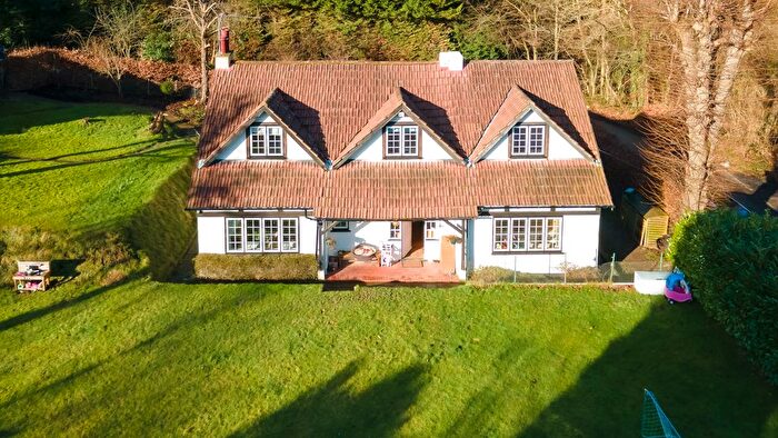 4 Bedroom Detached House For Sale In Woodland Way, Caterham, CR3