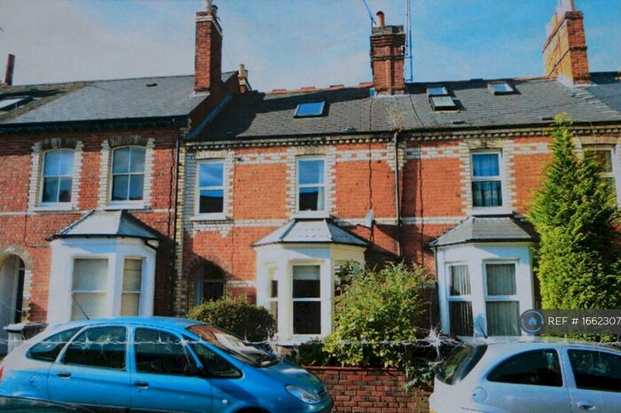 5 Bedroom Terraced House To Rent In Donnington Road, Reading, RG1