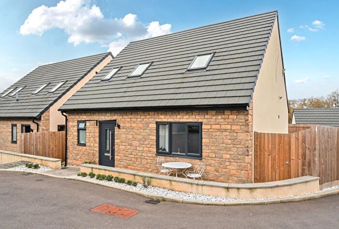 4 Bedroom Detached House For Sale In Bridge Close, Wick, Bristol, Gloucestershire, BS30