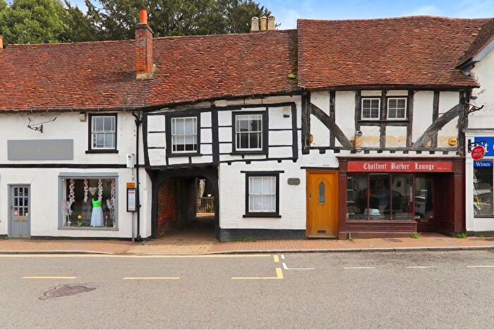 2 Bedroom Cottage To Rent In High Street, Chalfont St. Giles, HP8