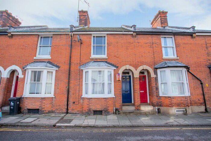 2 Bedroom House To Rent In York Road, Canterbury, CT1