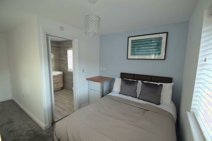 House Of Multiple Occupation To Rent In Leonardo Court, Corby, NN18