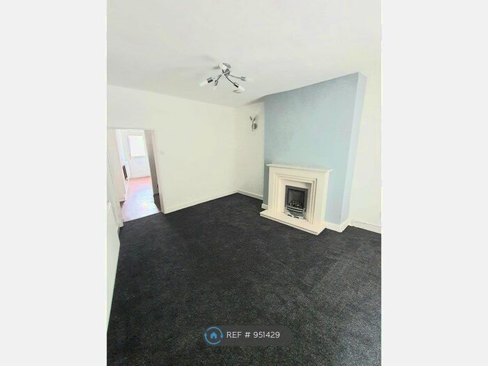 2 Bedroom Terraced House To Rent In Burnley Road East, Rossendale, BB4