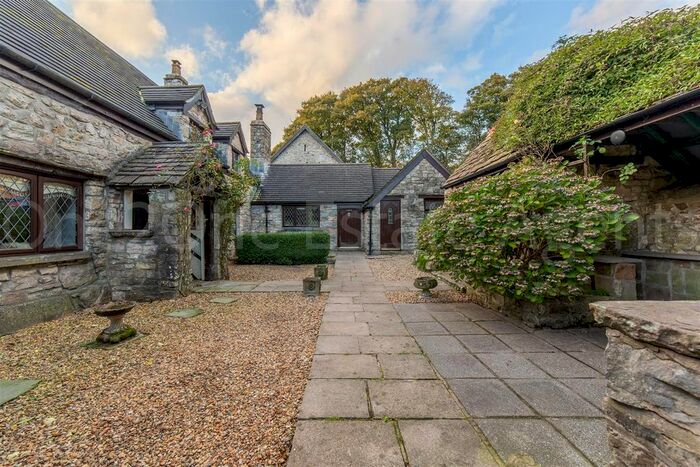 4 Bedroom Detached House For Sale In Folly View, Pentrepiod Road, Pontnewynydd, Pontypool, NP4