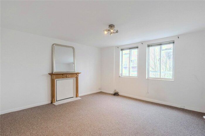 2 Bedroom Flat To Rent In Leinster Gardens, London, W2