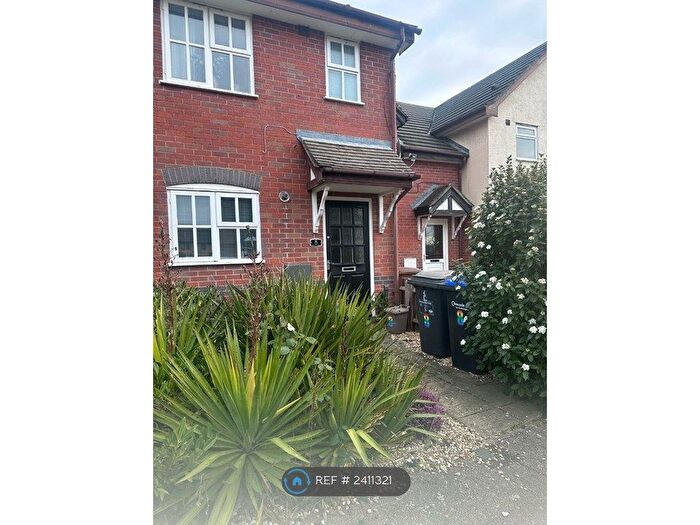 2 Bedroom Terraced House To Rent In The Weavers, Northampton, NN4