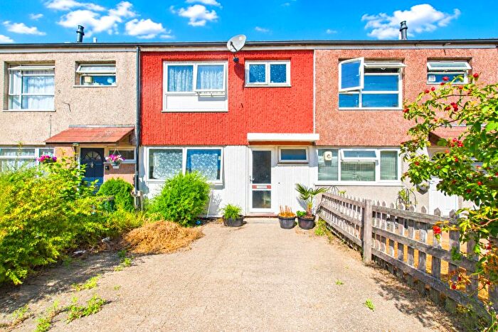 3 Bedroom Terraced House For Sale In Helmsdale Close, Reading, Berkshire, RG30