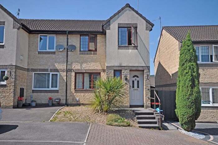 3 Bedroom Detached House To Rent In Semi-Detached, Rose Walk, Rogerstone, NP10