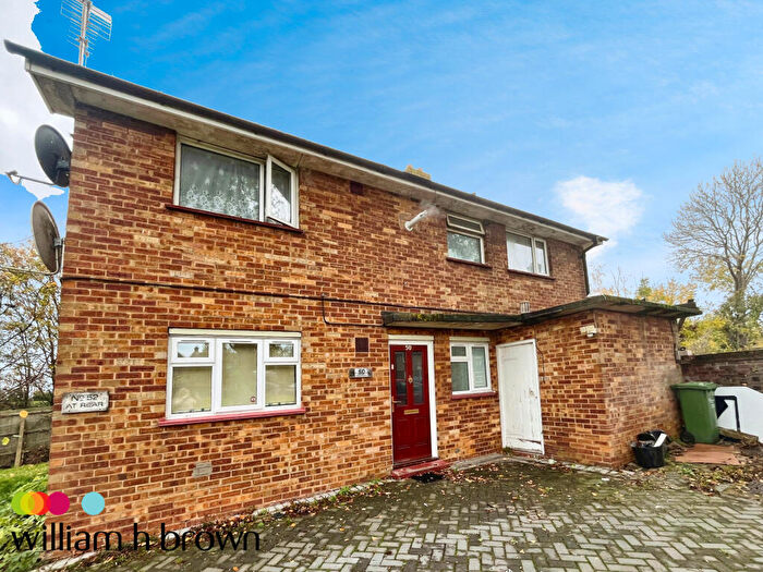 2 Bedroom Maisonette To Rent In Kingston Hill Avenue, Romford, RM6