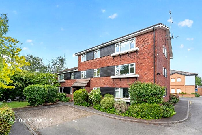 2 Bedroom Flat For Sale In The Stanfords, East Street, Epsom, KT17