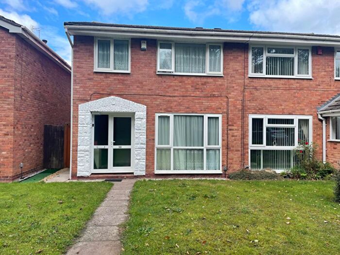 3 Bedroom Semi-Detached House To Rent In Woodend, Handsworth Wood, B20