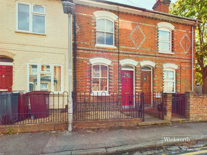 2 Bedroom Terraced House To Rent In Essex Street, Reading, Berkshire, RG2