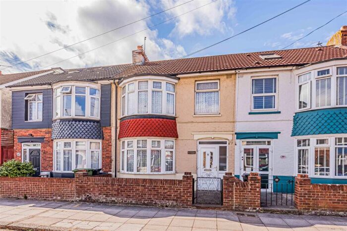 3 Bedroom Terraced House For Sale In Lovett Road, Portsmouth, PO3