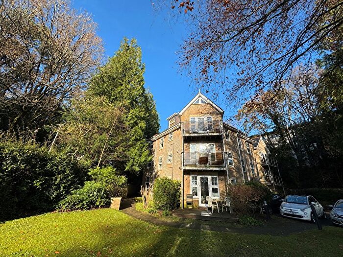 2 Bedroom Flat To Rent In North Road, Lower Parkstone, Poole, BH14