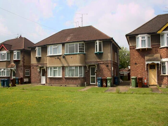 2 Bedroom Flat To Rent In Lowther Road, Stanmore, HA7