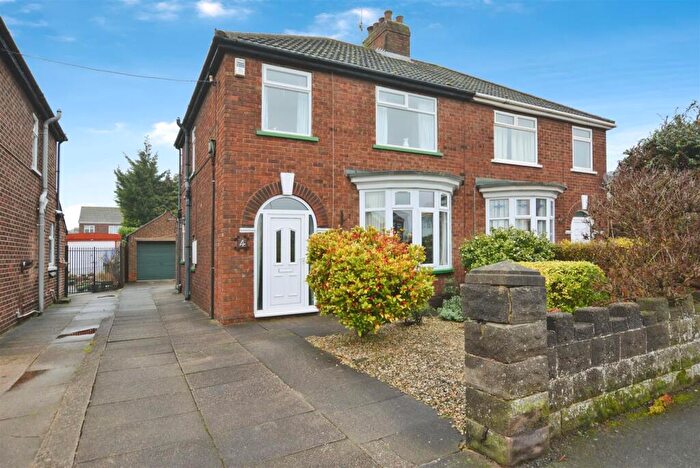 3 Bedroom Semi Detached House For Sale In Fulbeck Road, Scunthorpe, DN16
