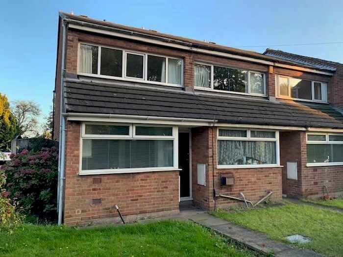 Houses for sale & to rent in DE21 7PN, Edale Drive, Spondon Derby