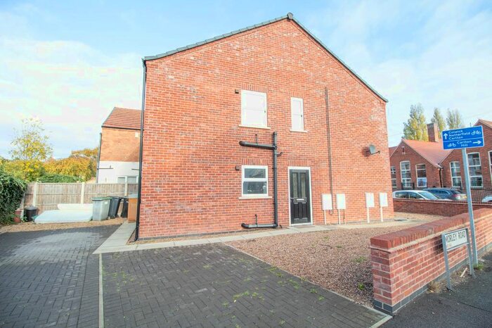 2 Bedroom Flat To Rent In Standhill Road, Carlton, Nottingham, NG4