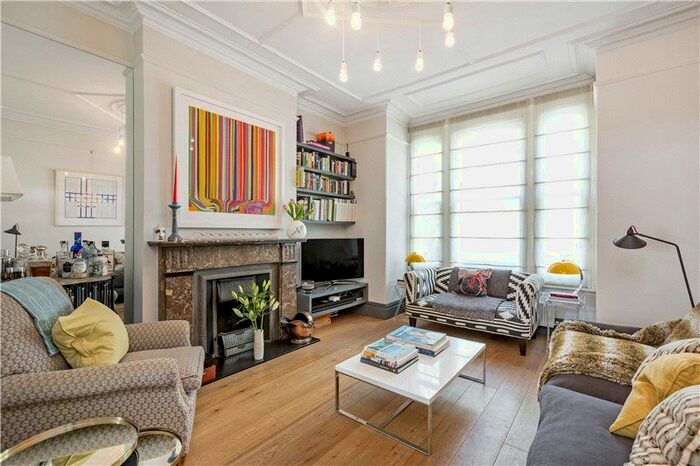 2 Bedroom Flat To Rent In Rocks Lane, Barnes, London, SW13