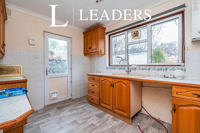 2 Bedroom Detached House To Rent In Thornhill, SO19