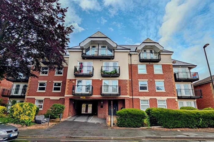 1 Bedroom Flat To Rent In Hill Lane, Southampton, SO15