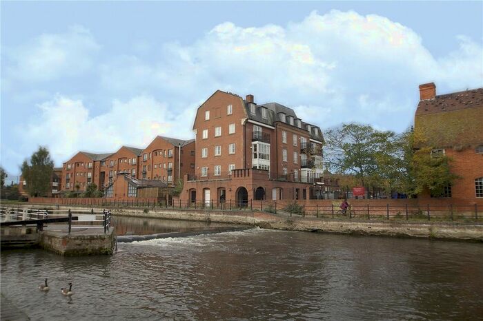 2 Bedroom Flat To Rent In Bear Wharf, Fobney Street, Reading, Berkshire, RG1
