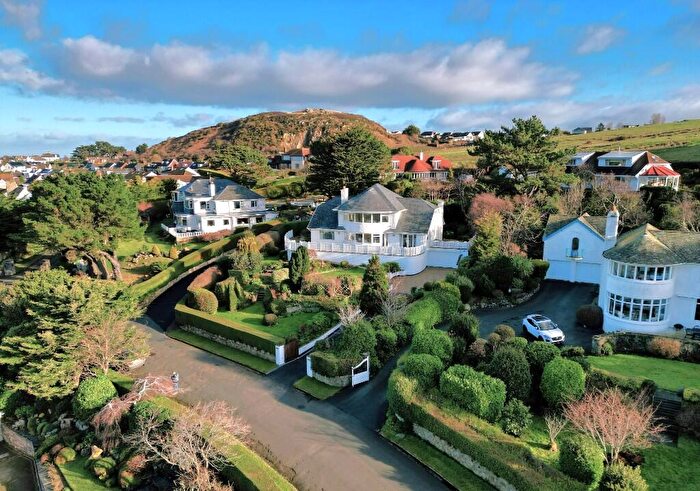 4 Bedroom Detached House For Sale In Gannock Park West, Deganwy, Conwy, LL31