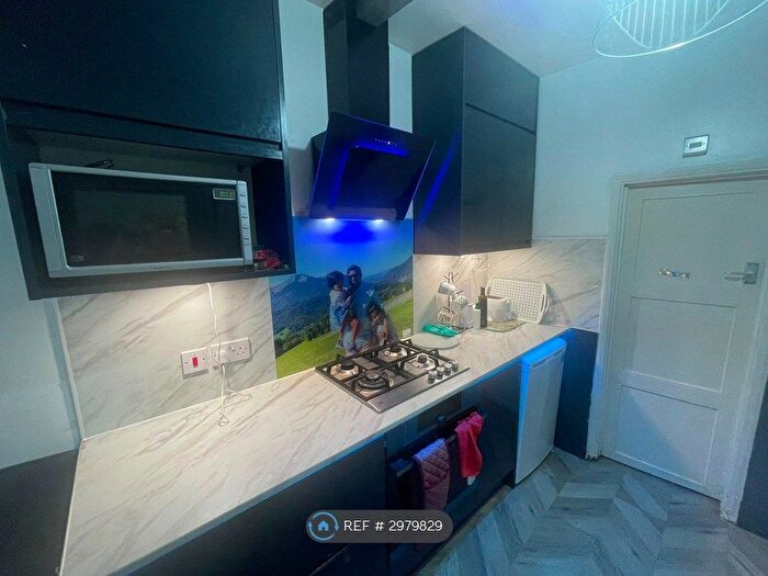 3 Bedroom Terraced House To Rent In Cobden Road, Chatham, ME4