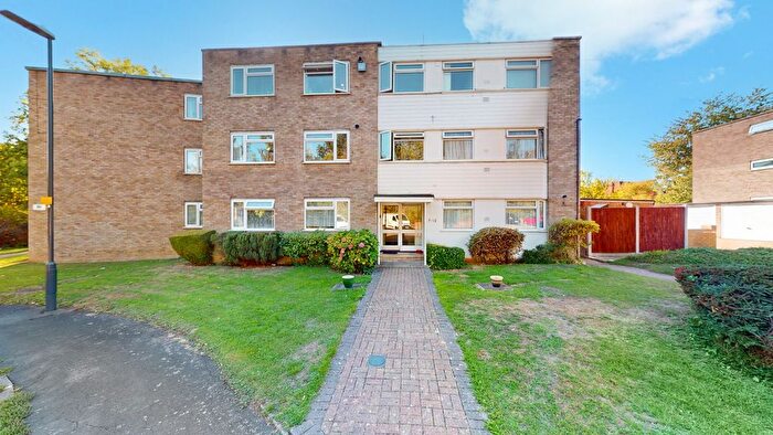 1 Bedroom Flat For Sale In Lonsdale Close, Hatch End, Pinner, HA5