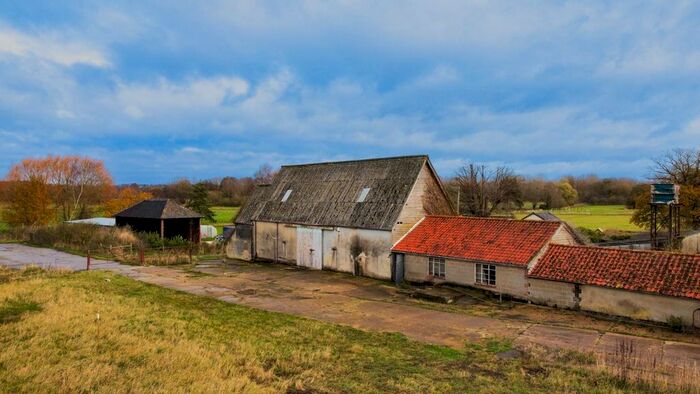 Barn Conversion For Sale In Low Road, Wortham, Diss IP22