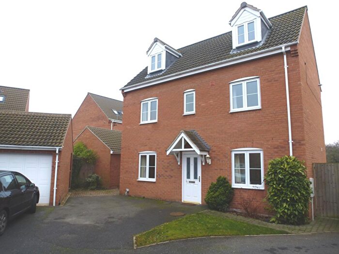 4 Bedroom Detached House To Rent In Boleyn Avenue, Peterborough, PE2
