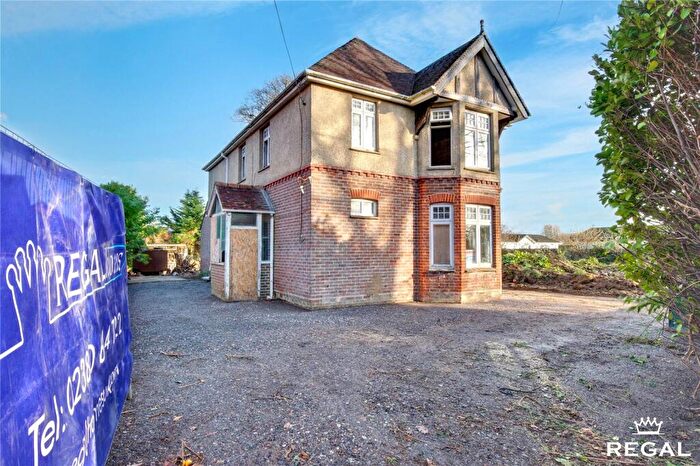 3 Bedroom Detached House For Sale In Main Road, Colden Common, SO21