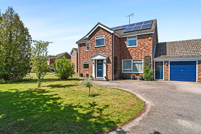4 Bedroom Link Detached House For Sale In Strickmere, Stratford St Mary, CO7