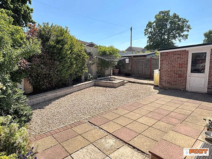 2 Bedroom Detached Bungalow For Sale In Denhill Close, Hayling Island, PO11