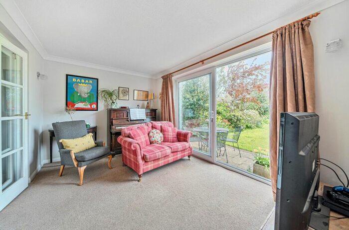 5 Bedroom Detached House For Sale In Wentworth Close, Barnham, PO22