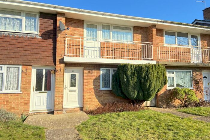 2 Bedroom Maisonette To Rent In Brighton Hill, Basingstoke, RG22