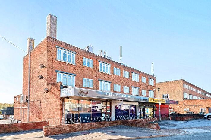 1 Bedroom Apartment For Sale In Wells Road, Strood, Rochester, Kent., ME2