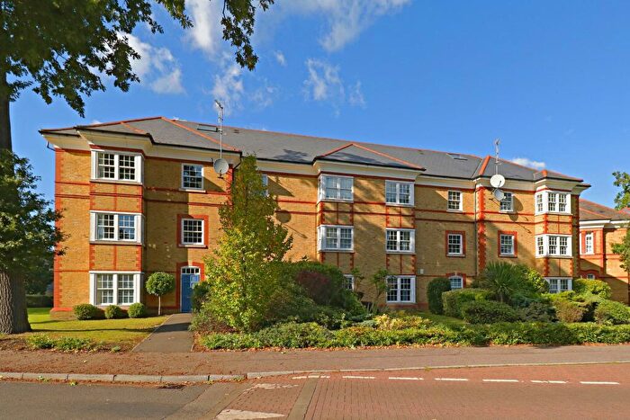 1 Bedroom Flat To Rent In Blackwell Close, N21
