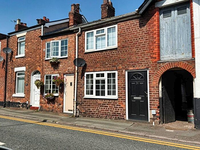 2 Bedroom Terraced House To Rent In High Street, CW8
