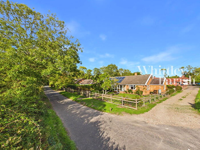 4 Bedroom Detached Bungalow For Sale In Rectory Road, Gissing, Diss, IP22