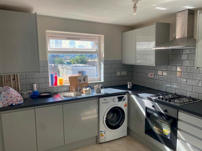 1 Bedroom Flat To Rent In Chobham Road, London, E15