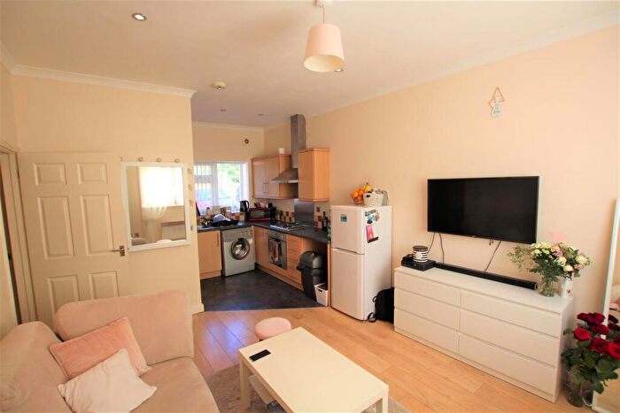 1 Bedroom Apartment To Rent In River Soar Living, Western Road, Leicester, LE3