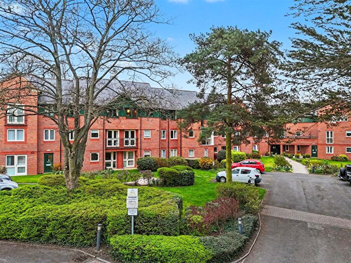 1 Bedroom Flat For Sale In Squires Court, Cockerton, Darlington, DL3