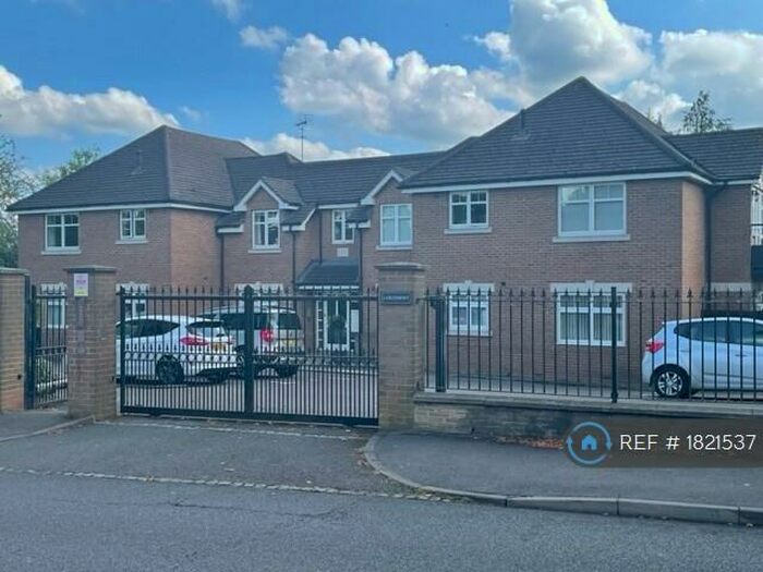 2 Bedroom Flat To Rent In Ladygate Lane, Ruislip, HA4