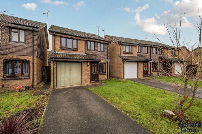 3 Bedroom Detached House For Sale In Camton Road, Middleleaze, Swindon, SN5