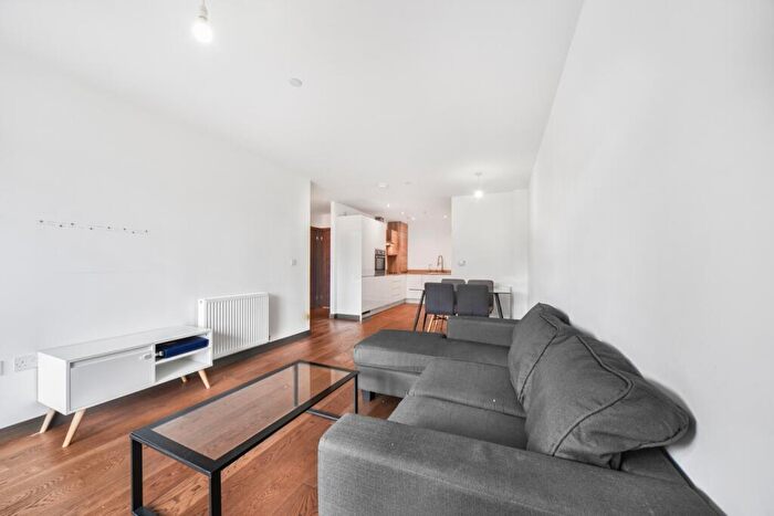 1 Bedroom Flat To Rent In Abbey Road, Barking, London, IG11