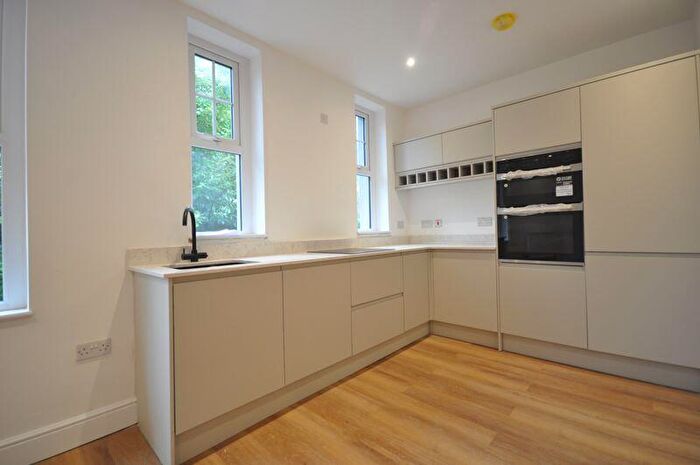 2 Bedroom Flat To Rent In Chester House, Fields Park Road, Newport, NP20