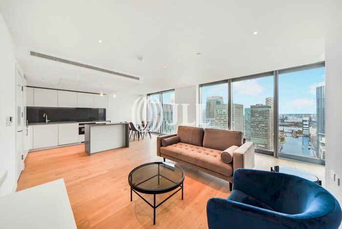 2 Bedroom Flat To Rent In Landmark Pinnacle, Marsh Wall, E14