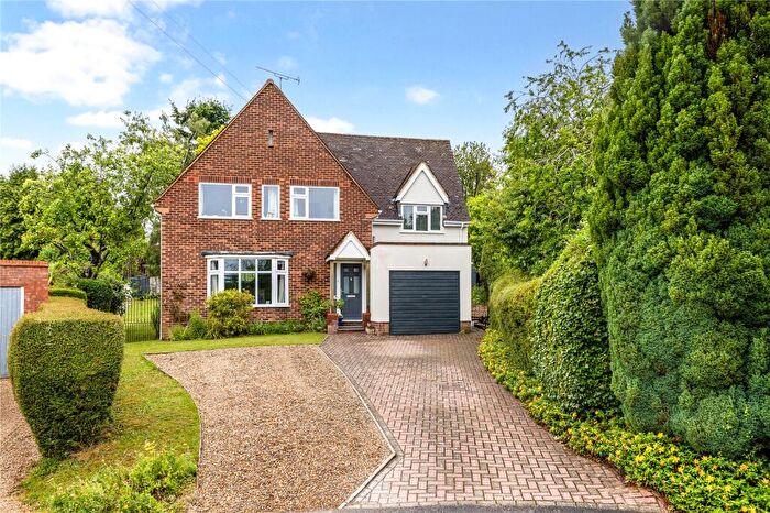 5 Bedroom Detached House For Sale In Dudley Hill Close, Welwyn, Hertfordshire, AL6